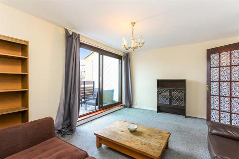 12 Stacy Path, London, SE5 7SL