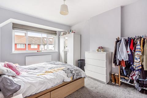 50 Rayford Avenue, London, SE12 0NG