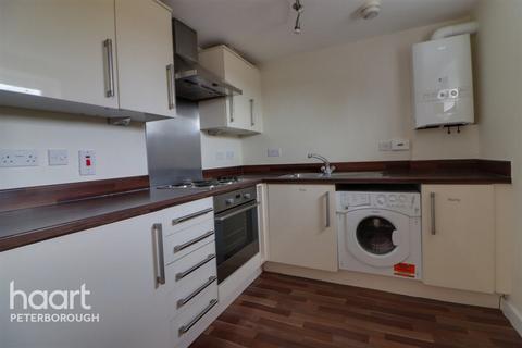 2 bedroom apartment to rent, Emperor Way, Peterborough