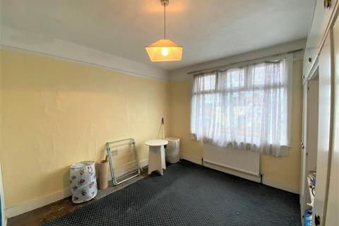 39 Botwell Lane, Hayes, UB3 2AD