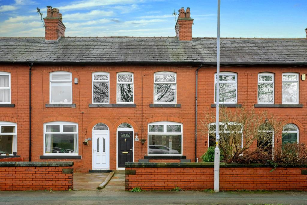 Blackburn Road, Edgworth, BL7 3 bed terraced house £220,000