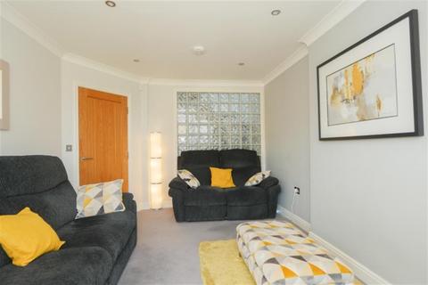 43 Sycamore Chase, Pudsey, LS28 9BP