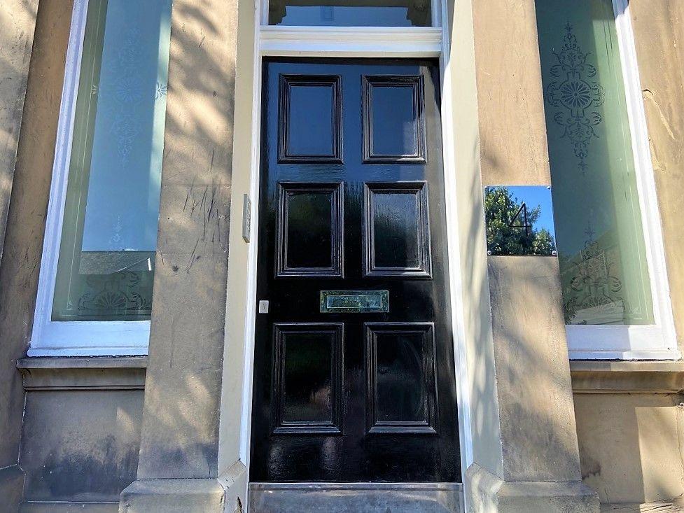 Apartment in Edinburgh - More