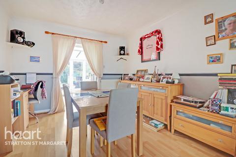 21 Bridge End Road, Swindon, SN3 4PD