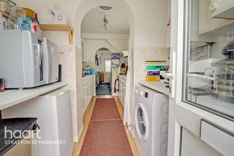 21 Bridge End Road, Swindon, SN3 4PD