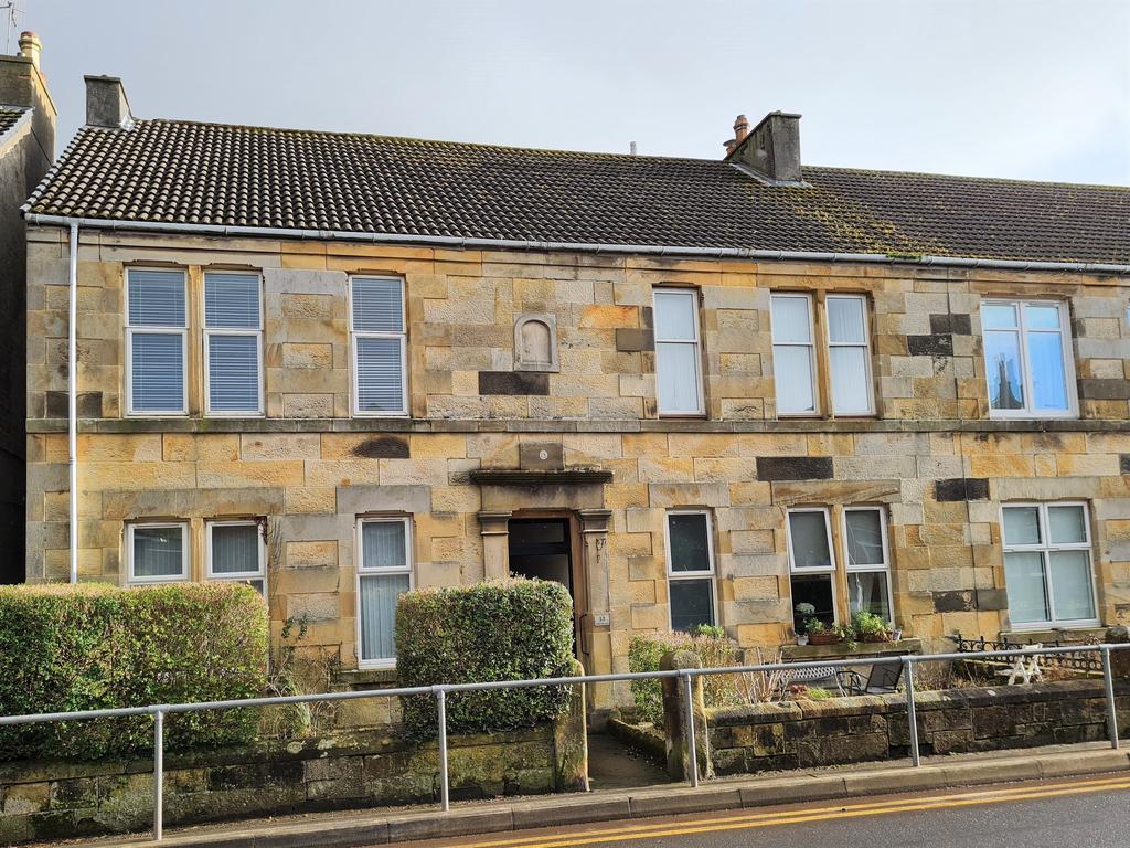 1/L 13 Well Street, WEST KILBRIDE, KA23 9EJ 2 bed flat £62,000