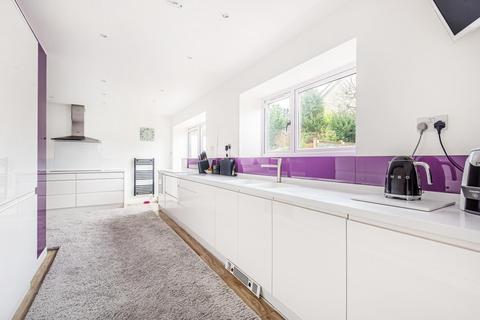 4 Thanet Drive, Keston, BR2 8HT