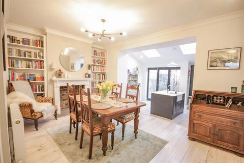 18 Hebron Road, Bristol, BS3 3AB