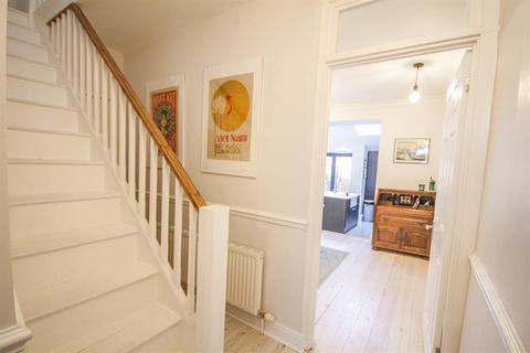 18 Hebron Road, Bristol, BS3 3AB