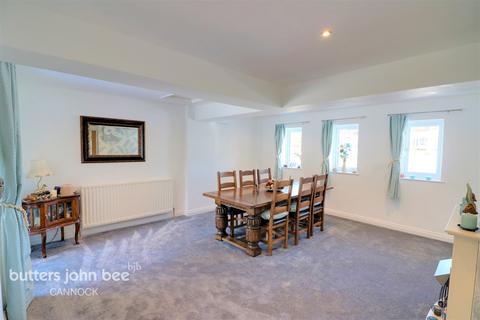 2 Adamson Close, Cannock, WS11 1TJ