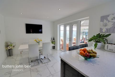 2 Adamson Close, Cannock, WS11 1TJ