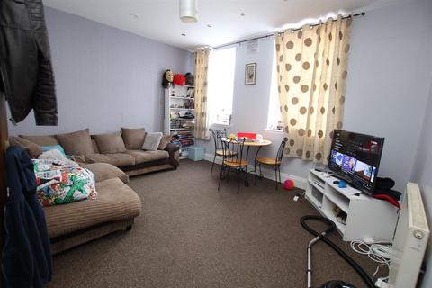 2 Arcade Mansions, Clacton-on-sea, CO15 1SU