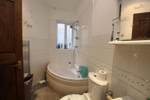 2 Arcade Mansions, Clacton-on-sea, CO15 1SU