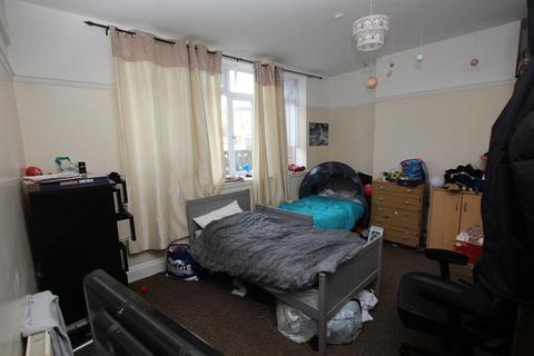2 Arcade Mansions, Clacton-on-sea, CO15 1SU