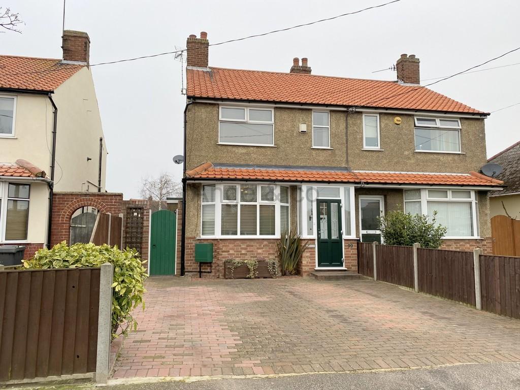 Long Road, Lowestoft 2 bed semidetached house £150,000