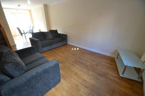 4 bedroom terraced house to rent, Drayton Street, Hulme, Manchester. M15 5LL