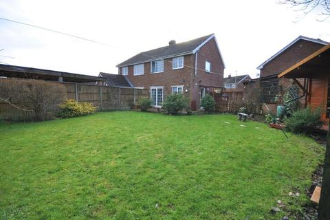 12 Mitchell Close, Dunscroft, Doncaster, DN7 4LB