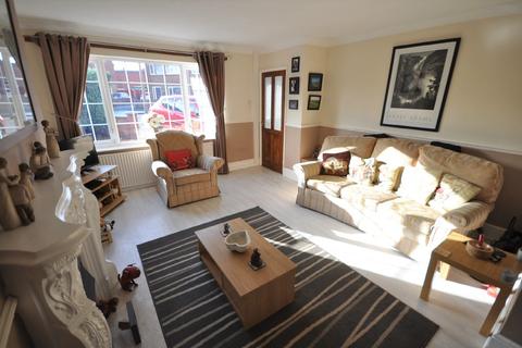 12 Mitchell Close, Dunscroft, Doncaster, DN7 4LB
