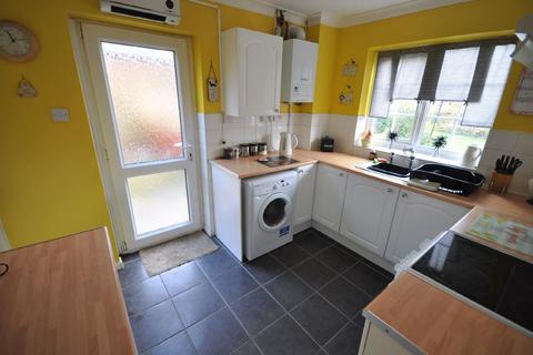 12 Mitchell Close, Dunscroft, Doncaster, DN7 4LB