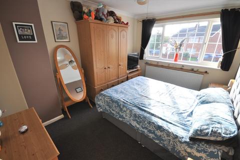 12 Mitchell Close, Dunscroft, Doncaster, DN7 4LB