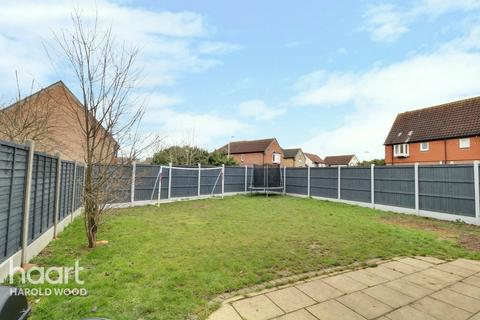 14 Bartholomew Drive, Harold Wood, Romford, RM3 0WB