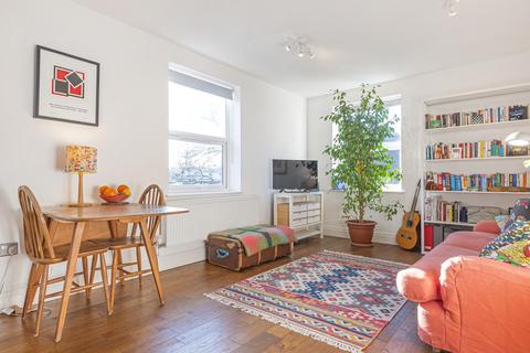 Flat 3, 1 Basing Court, London, SE15 5BF