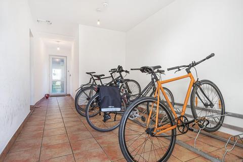 Flat 3, 1 Basing Court, London, SE15 5BF