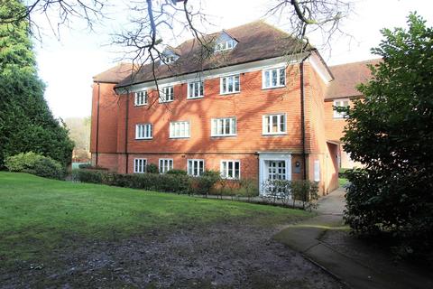Flat 4, Elizabeth House Elizabeth Drive, Banstead, SM7 2FE