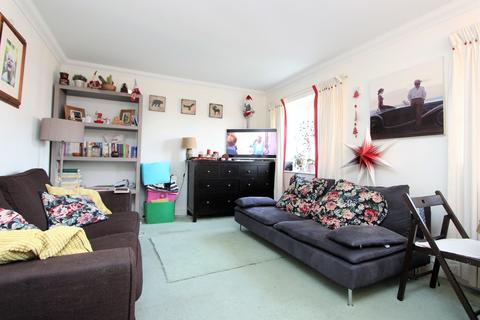 Flat 4, Elizabeth House Elizabeth Drive, Banstead, SM7 2FE