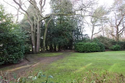 Flat 4, Elizabeth House Elizabeth Drive, Banstead, SM7 2FE