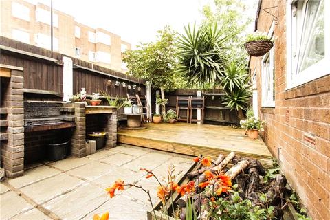 12 Humberton Close, London, E9 5TW