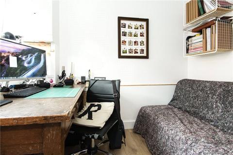 12 Humberton Close, London, E9 5TW
