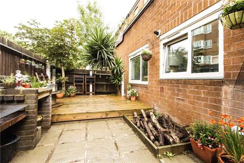 12 Humberton Close, London, E9 5TW