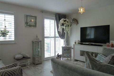 50 Bakestones Avenue, Delph, Oldham, OL3 5GE
