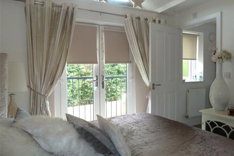 50 Bakestones Avenue, Delph, Oldham, OL3 5GE