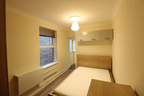 Studio to rent, Bevois Hill, Southampton