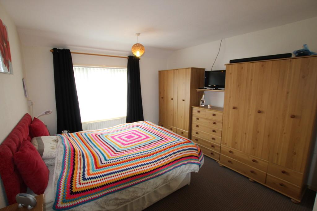 Sydenham Road, Bridgwater 3 bed terraced house £800 pcm (£185 pw)