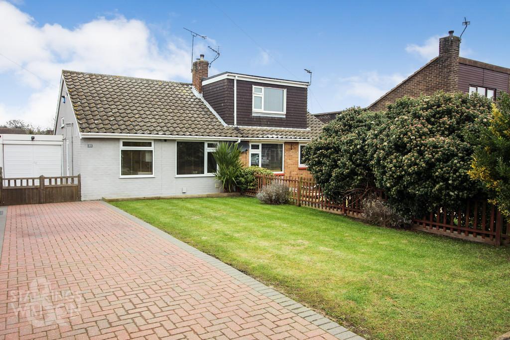 Meadow Way, Hellesdon, Norwich 2 bed semidetached bungalow £190,000