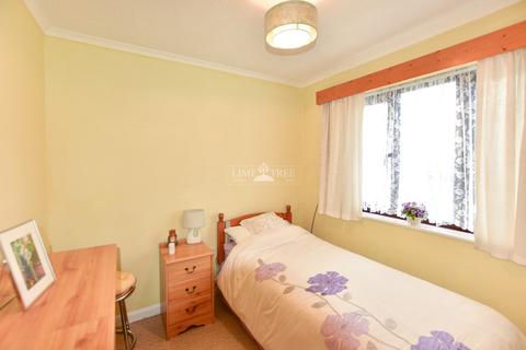 99 Pytchley Road, Kettering, NN15 6NA