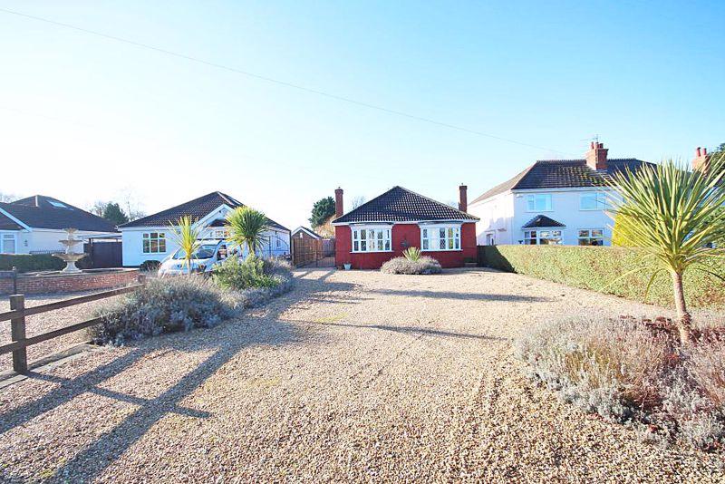 LOUTH ROAD, SCARTHO 4 bed detached bungalow £299,950