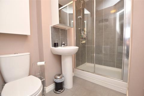 23 Carrick Drive, Thornbury, Bradford, BD3 7FD