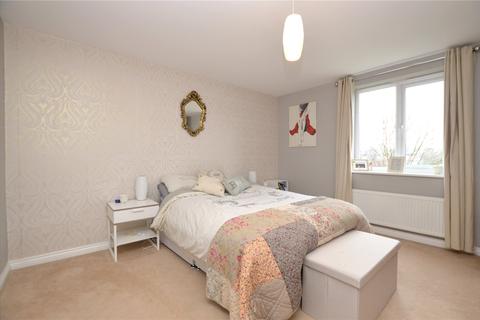 23 Carrick Drive, Thornbury, Bradford, BD3 7FD