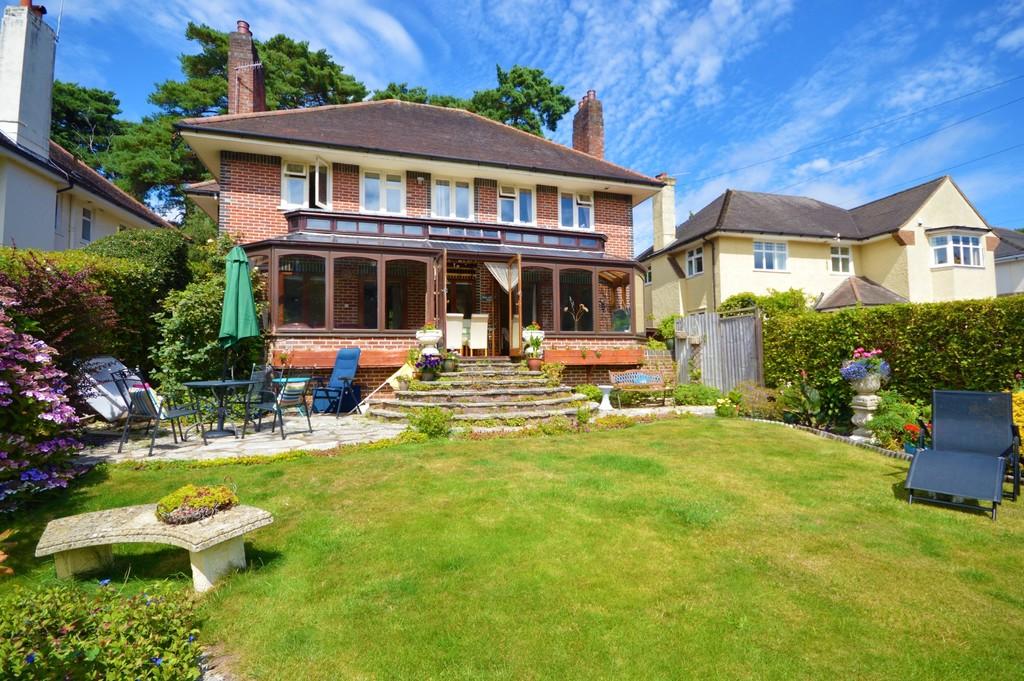 Queens Park Avenue, Bournemouth 4 bed detached house £825,000