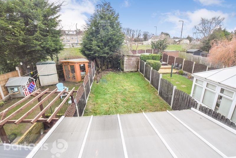 Bramley Grange Crescent, BRAMLEY 2 bed semidetached house £120,000