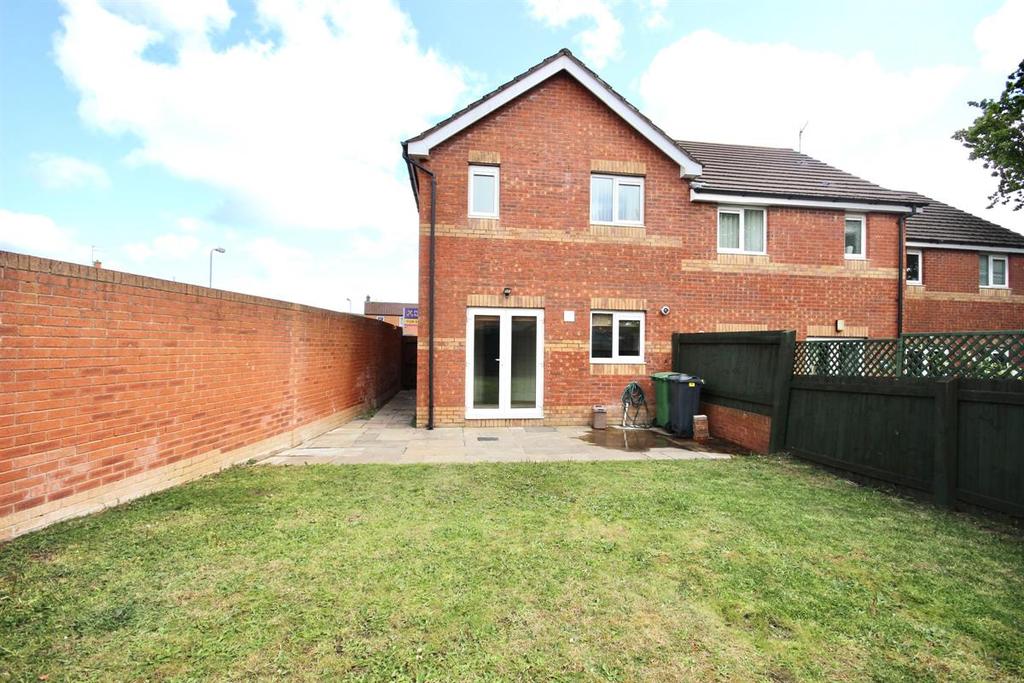 Bedwas Close, St. Mellons, Cardiff 3 bed semi-detached house - £195,000