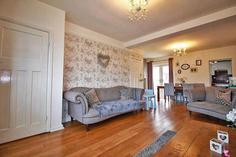 102 Blackhalve Lane, Wolverhampton, WV11 1BJ