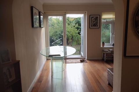 24 Tintagel Drive, Stanmore, HA7 4SR