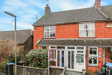 36 Glebe Road, Warlingham, CR6 9NJ