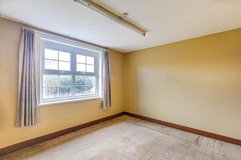 36 Glebe Road, Warlingham, CR6 9NJ