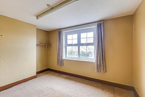 36 Glebe Road, Warlingham, CR6 9NJ